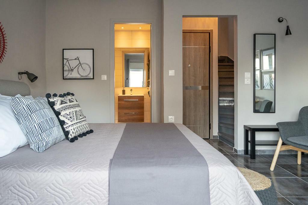 Yasemi Superb Two Floor Apartment Heraklion  Bagian luar foto